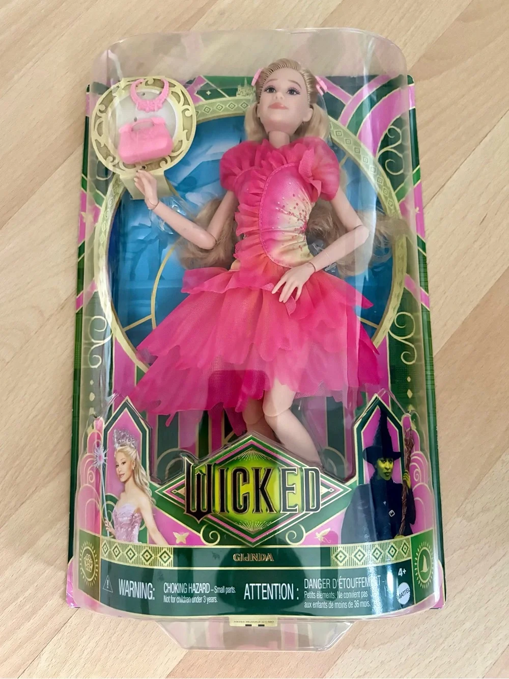 Wicked Glinda Fashion Doll with Pink Dress Clutch Bag & Necklace *NEW*